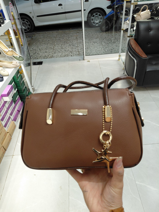 کیف زنانه دستی و دوشی چرم سوگو هپی بگ مدل دسته کوتاه عکس 7